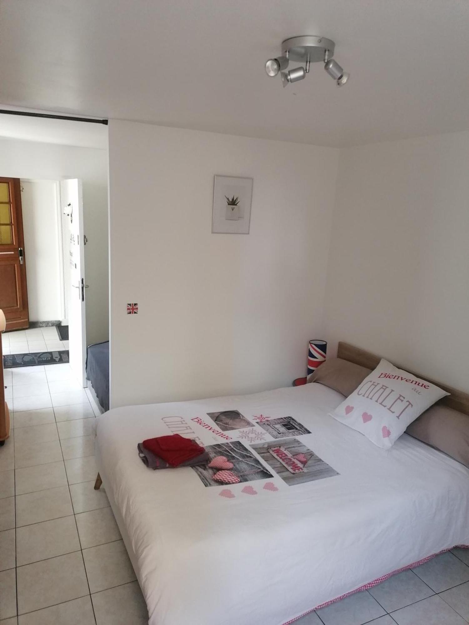 Le Petit Chalet -Appartement Proche De La Vieille Ville , Du Centre Ville Et Du Tram- Petit Dejeuner Offert Le Mans Kültér fotó