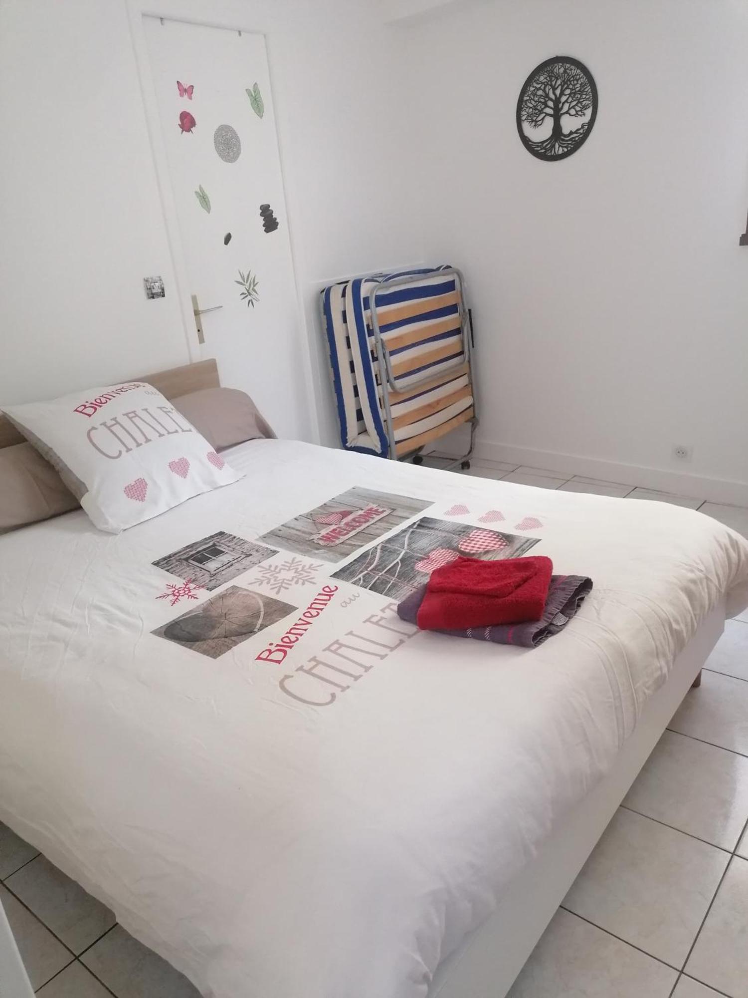 Le Petit Chalet -Appartement Proche De La Vieille Ville , Du Centre Ville Et Du Tram- Petit Dejeuner Offert Le Mans Kültér fotó